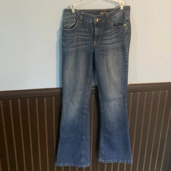 Sophia Hipster Flare Jeans| Junior sz